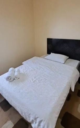 SINGLE ROOM ALWALEED