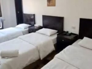 TRIPLE ROOM ALWALEED