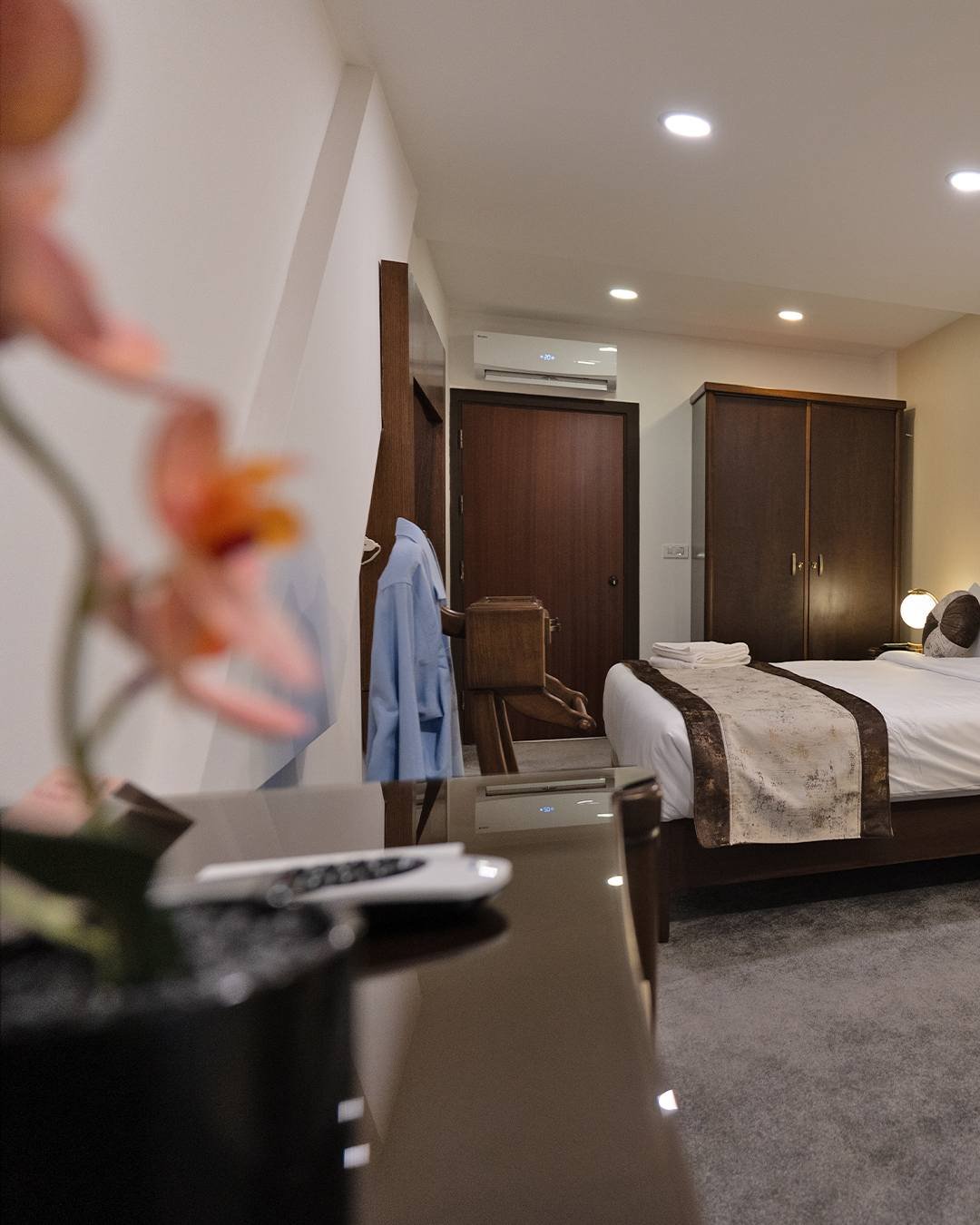 DIPLOMATIC SUITE MASHTA AL_HELOU