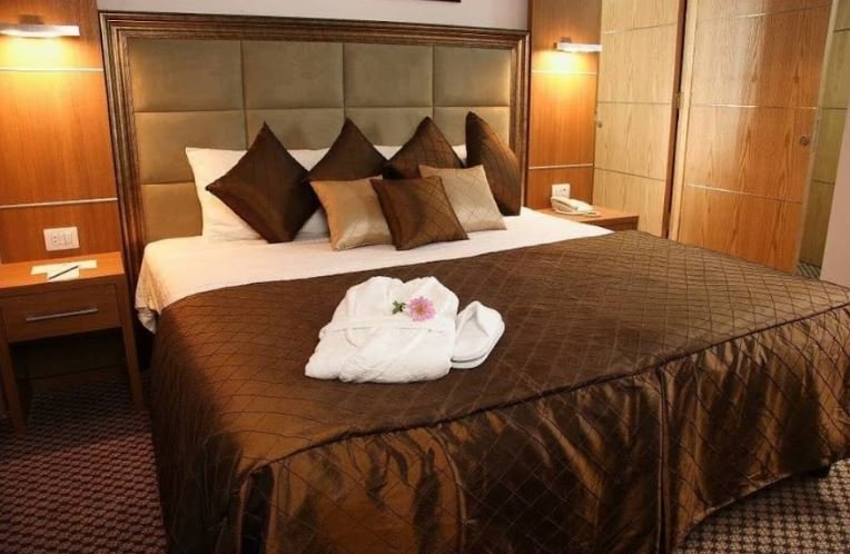 SINGLE ROOM ARMITAGE