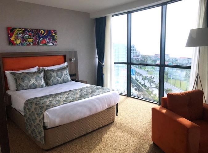 DOUBLE ROOM BLUE TOWER