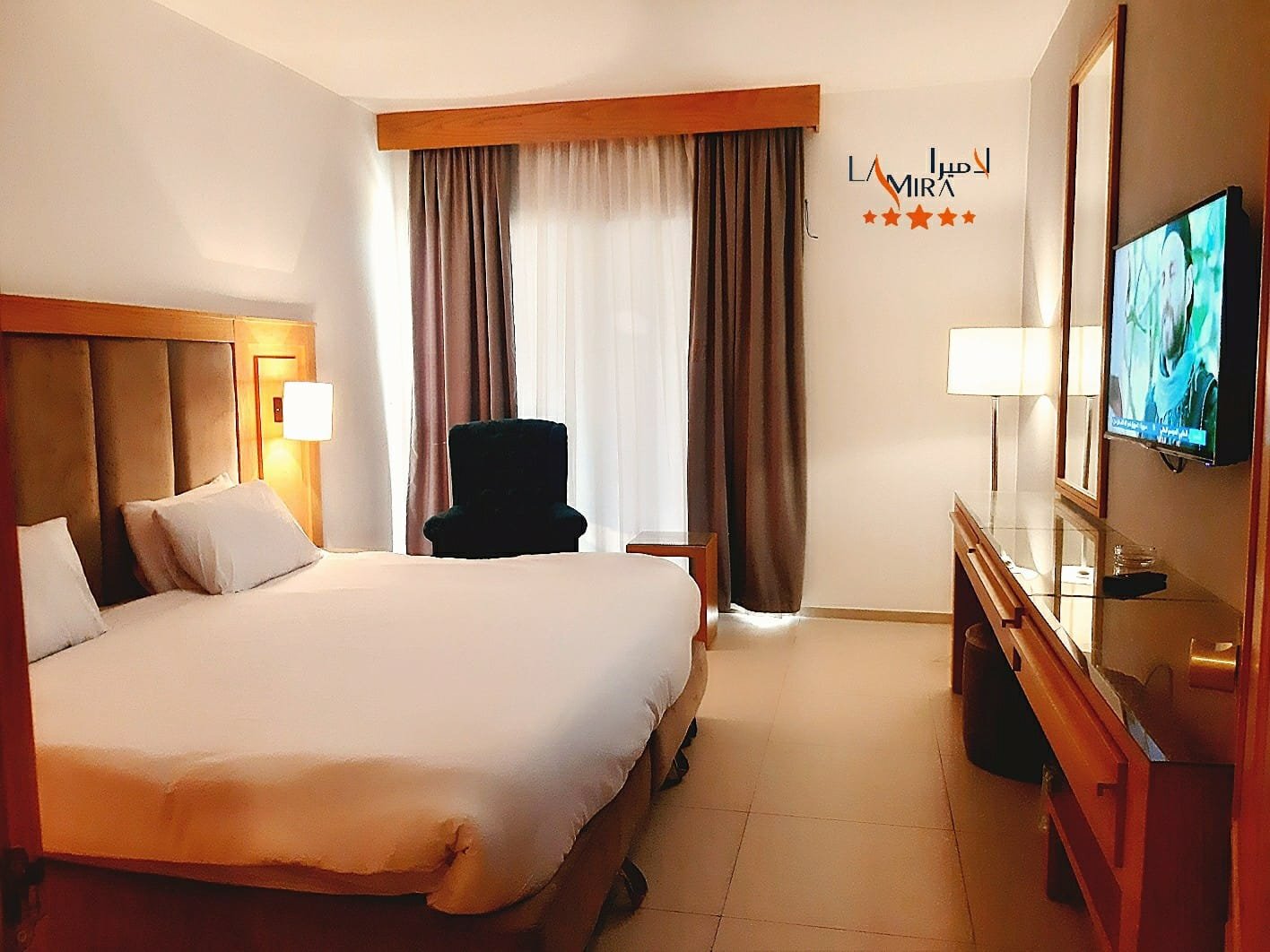 ديلوكس حديقة