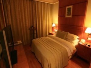 CLASSIC ROOM QUEEN CENTER SUITES