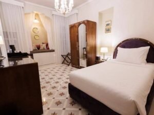 SINGLE ROOM OLD VINE