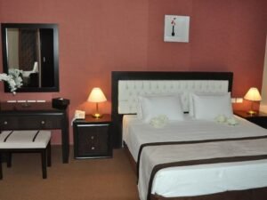 FAMILY ROOM ROYAL INN